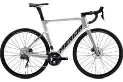 BICICLETA CARRETERA MERIDA REACTO 6000 105 Di2 2023