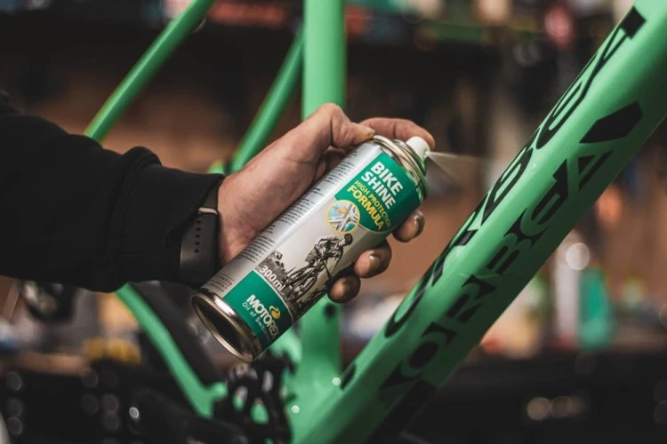 MOTOREX BIKE SHINE SPRAY 300ML 2 MOTOREX BIKE SHINE SPRAY 300ML - Imagen 2